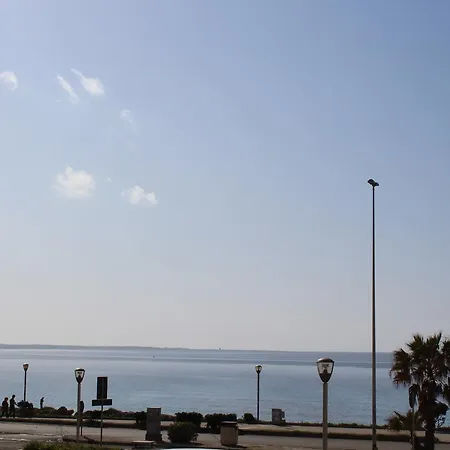 Holiday home Galilei N1 Fronte Mare 2/4 P.l